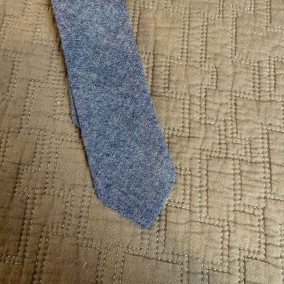 Toddler Boys Chambray Blue Neck Tie Clip On Tie Fancy Dressup Preppy Cute - Picture 3 of 7